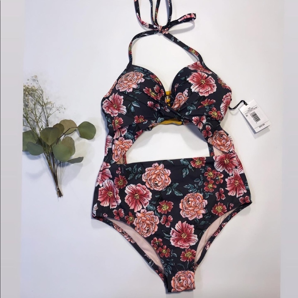 Shade & Shore one piece swimsuit • new!!